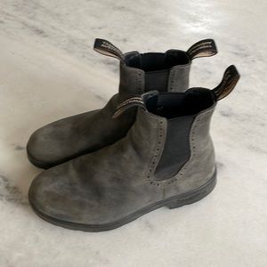 Blundstone #1630 Originals High Top Boots in Rustic Black